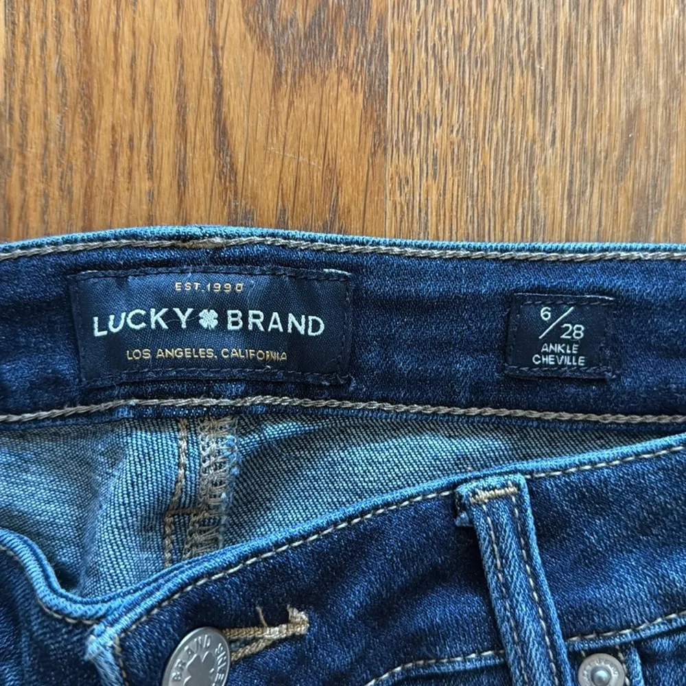 Lucky Brand Lolita Skinny Blue Jeans size 6/28 - Image 2