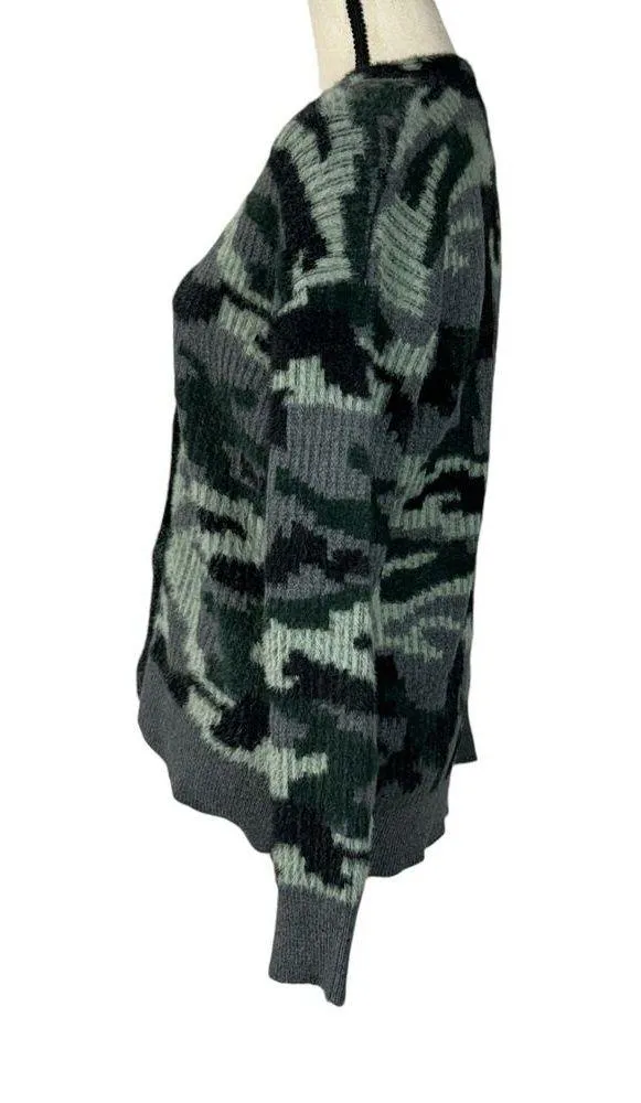 Vince Camuto Small Sweater Cardigan Button-Up Camo Long Sleeve V-Neck Fuzzy New - Image 4