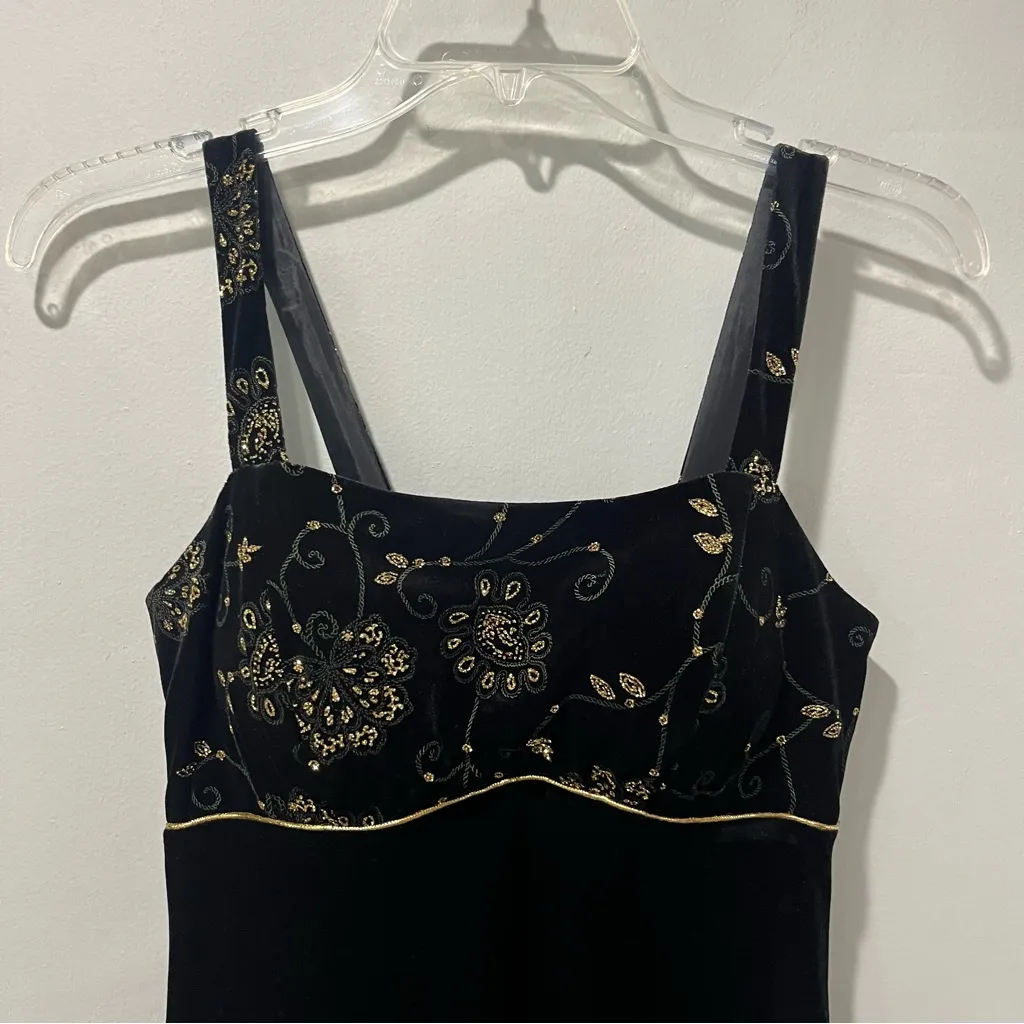 Vintage Madison Leigh BlackVelvet dress Midi 4 Petite Gold Embellishment Y2K - Image 6