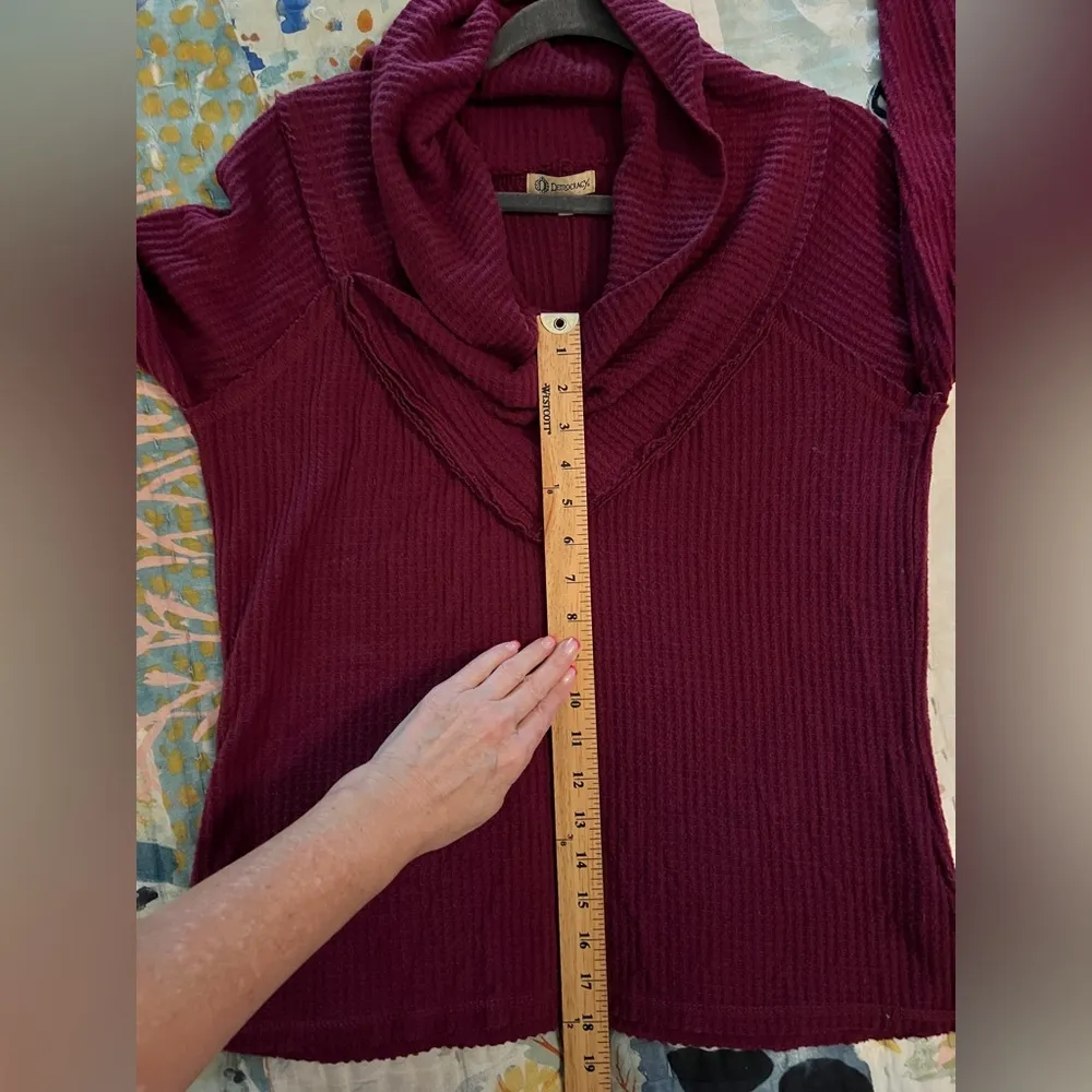 DEMOCRACY M Purple-Burgundy Cowl Neck Waffle Knit Pullover Top - Image 9