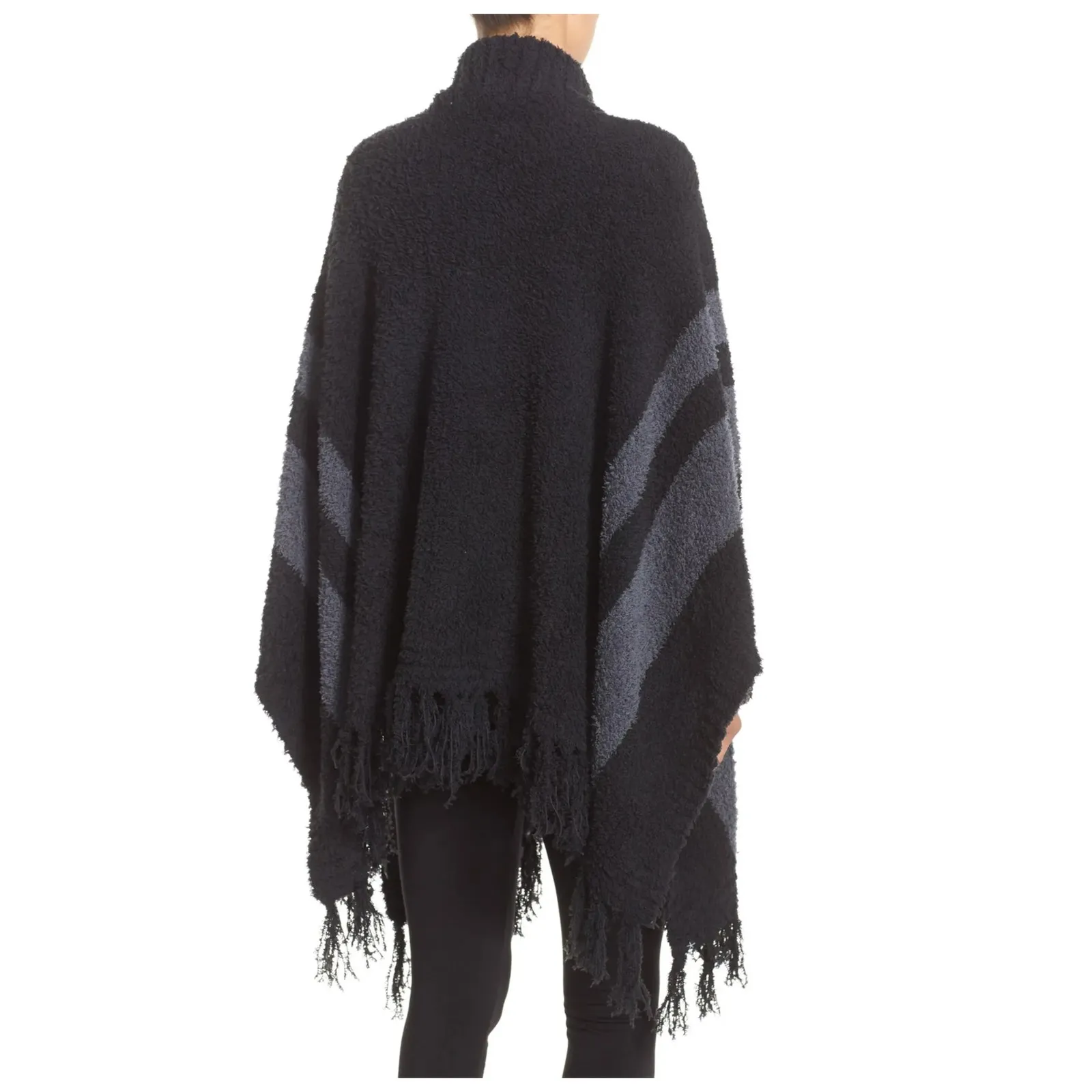 Barefoot Dreams 'Cozy Chic Beach' Fringe Lounge Poncho One Size - Image 2