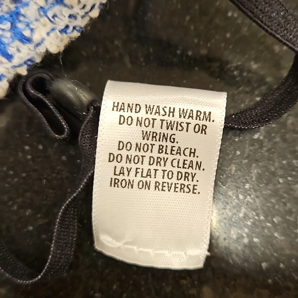 💕ST JOHN💕 Boucle Ribbed Knit Face Mask ~ Blue & Ecru Print NWT - Image 6