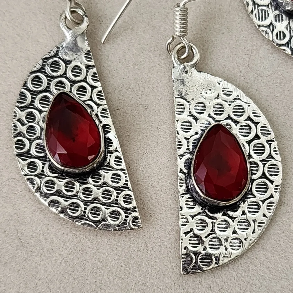 Silver Plate Chain Necklace with Red Onyz and Ruby in Fuchsite Pendant Earrings - Image 7