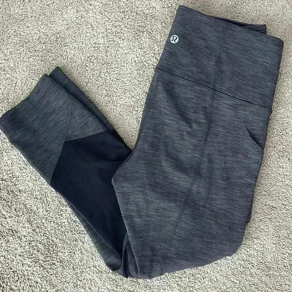 Lululemon Pace Rival Mid Rise Crop Legging 22” - Image 3