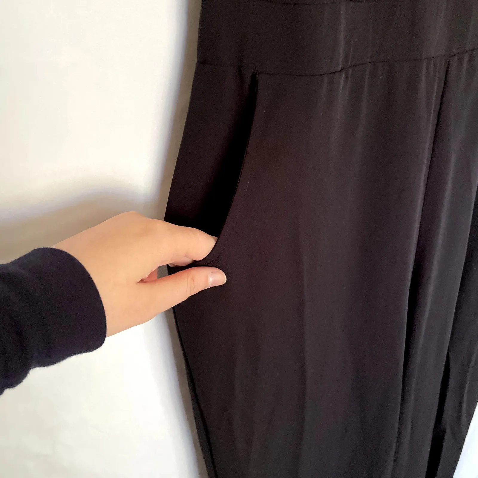 ASOS spaghetti strap jumpsuit black pockets crossover low back women's size 4 - Image 3