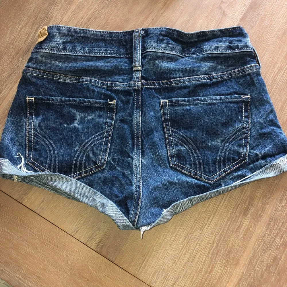 Hollister Jean Shorts - Image 2