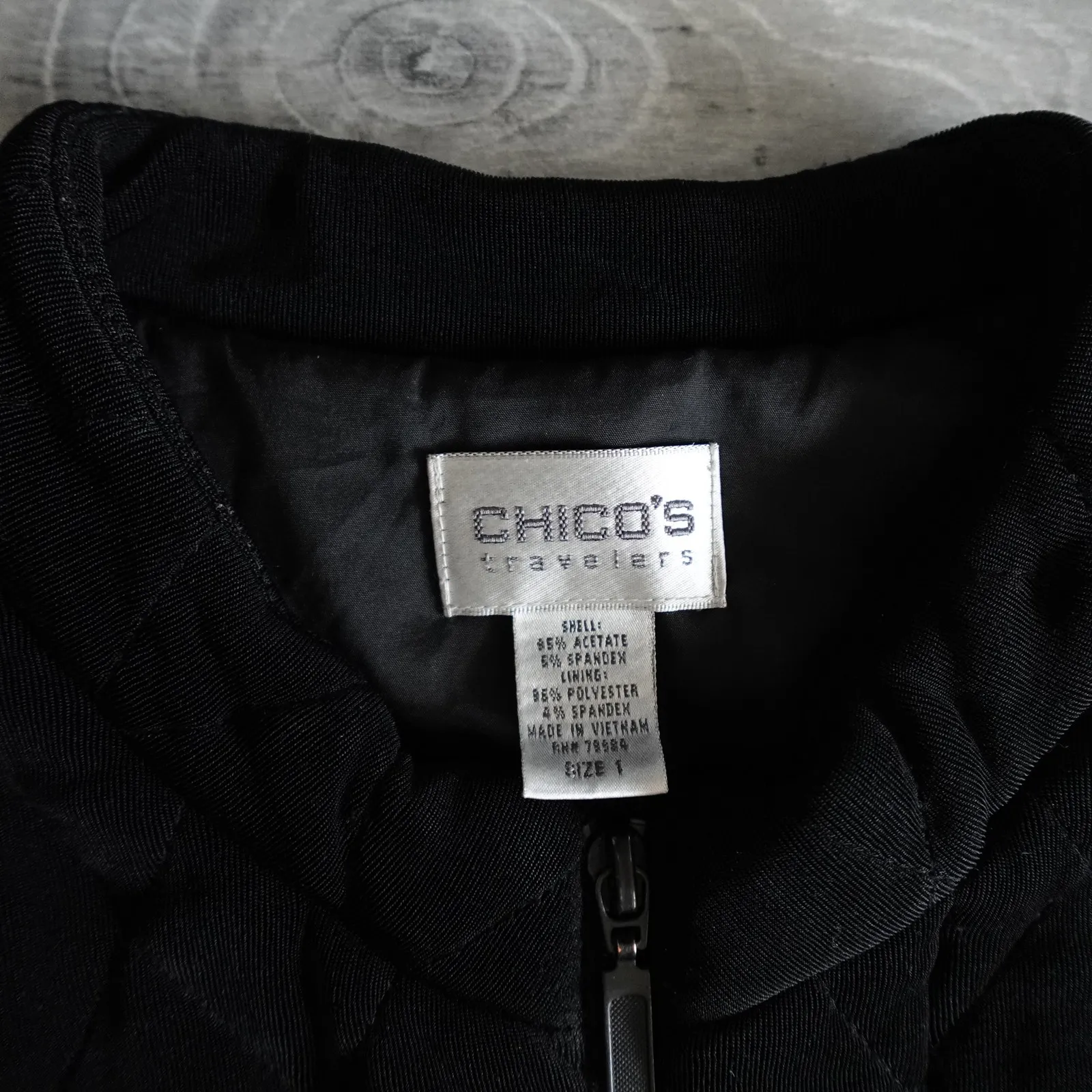 Chico's Travelers Vintage Black Diamond Quilted Vest Size 1 Medium - Image 3