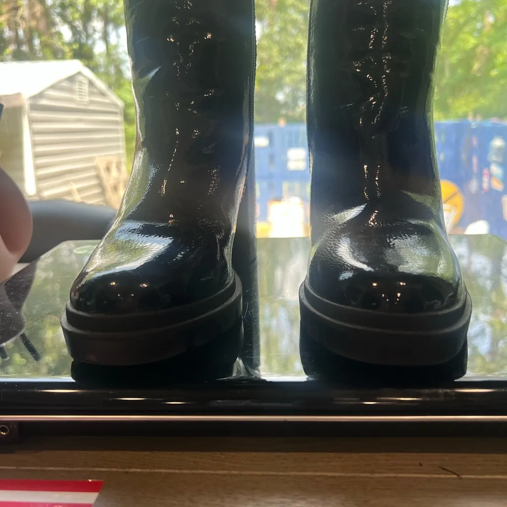 Steve Madden HOTT Y2K 90s Bratz Chunky Boots Shiny Black Platform Heel Size 7.5 - Image 2