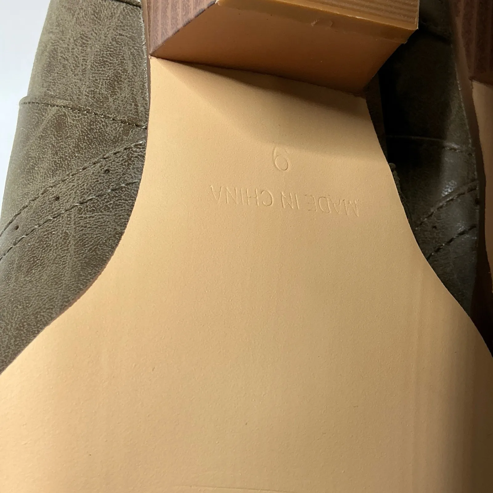 Women's Size 9 Western Cowboy Boots Brown Faux‎ Leather Stitch Detail Mid Calf - Image 8