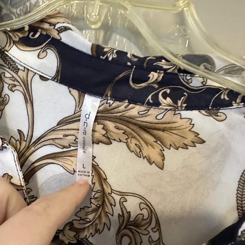 Elegant Black and Cream Women's Top DNA Couture Large Classy Quarter Sleeve - Image 2