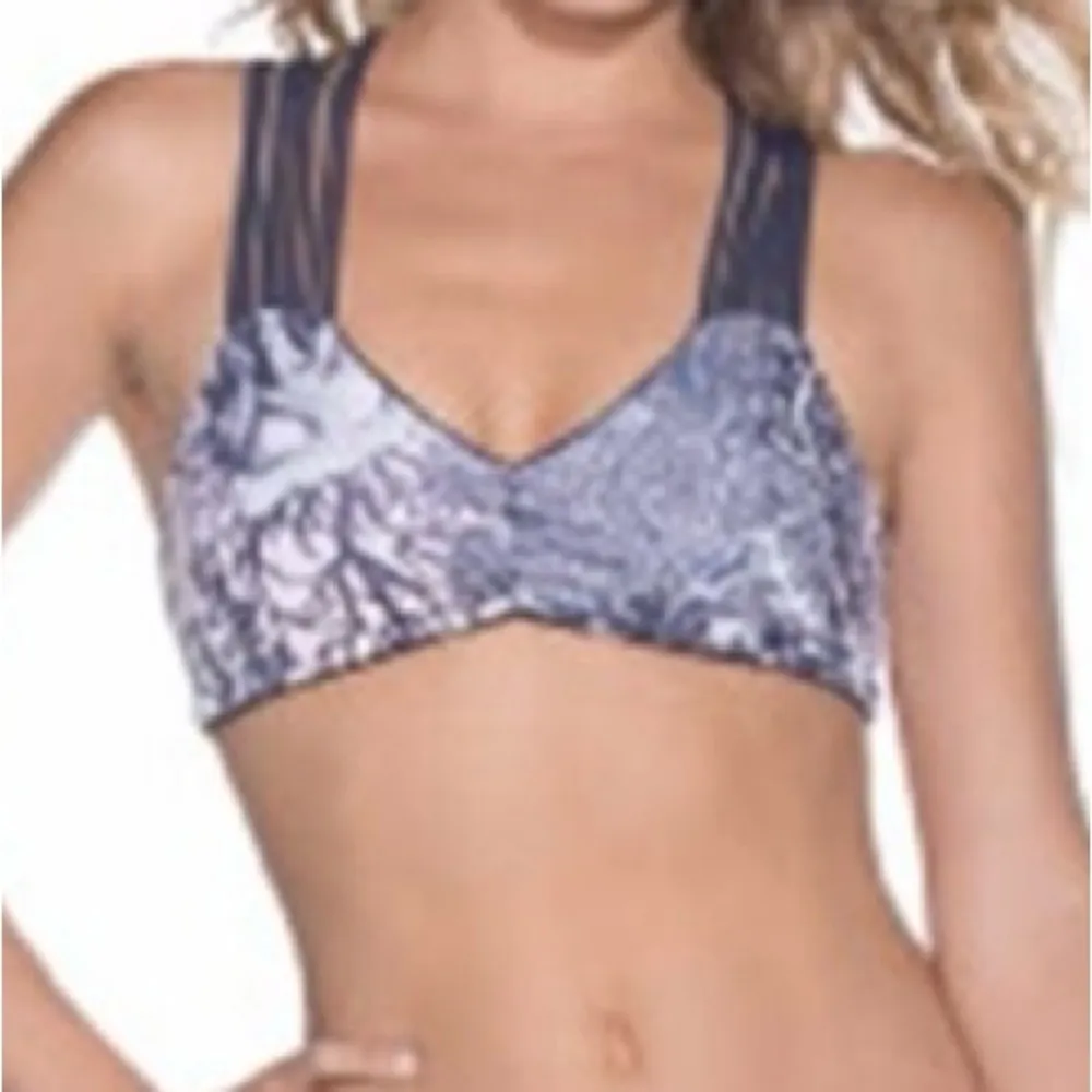 Maaji Women's Deck Reversable Bikini Top Swimsuit, Dark Gray, Size M Gray Size M - Image 2