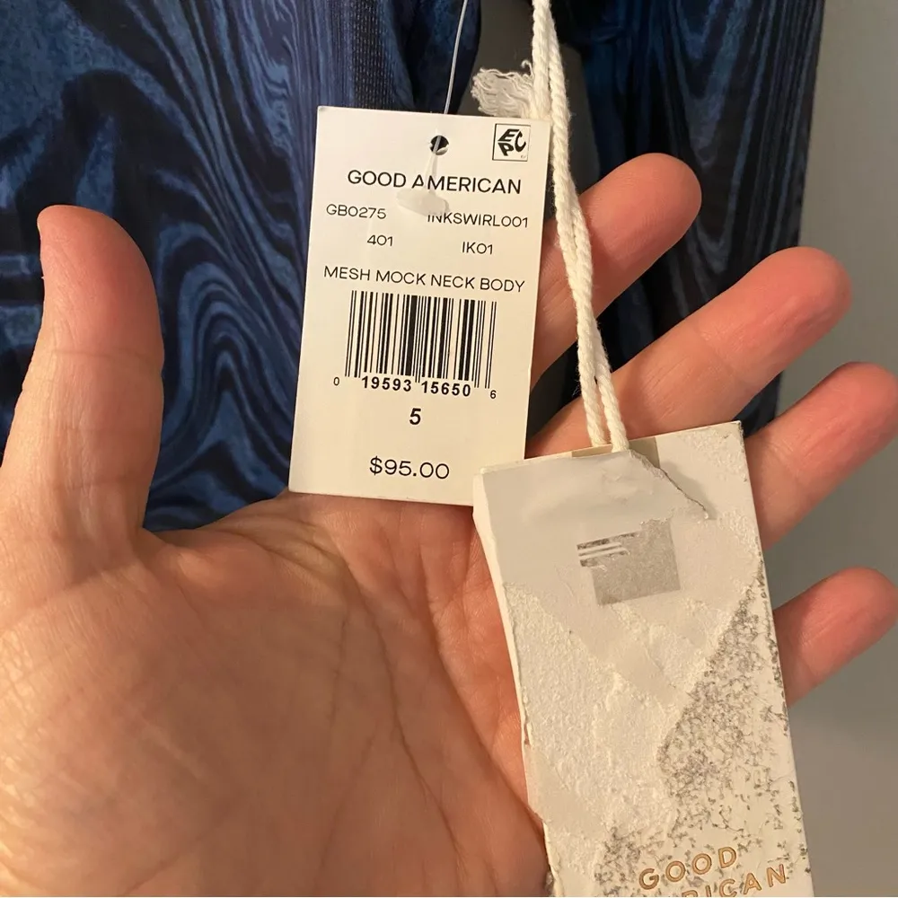 Good American sheer mesh mock neck bodysuit in blue abstract print size 5. 2XL - Image 5