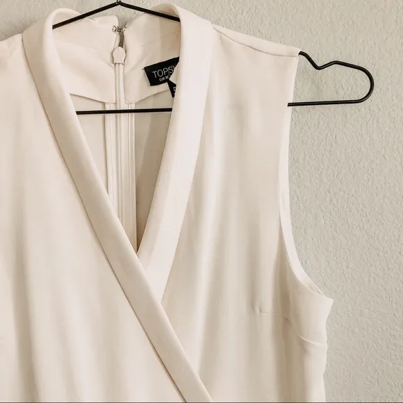 Cream Ivory Romper Jumpsuit. Size 6. - Image 2