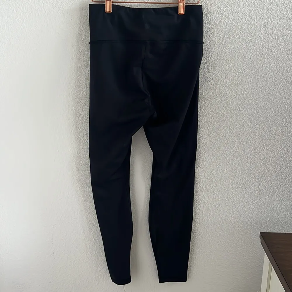 All in Motion Black Active 7/8 Tight Waist Inner Pocket Small - Image 4