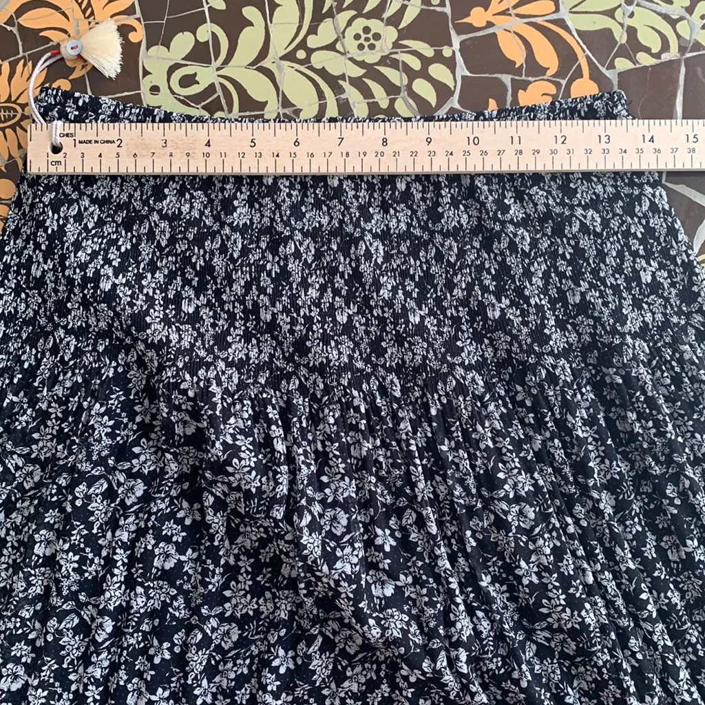 MAX STUDIO Skirt Sz: S - Image 4