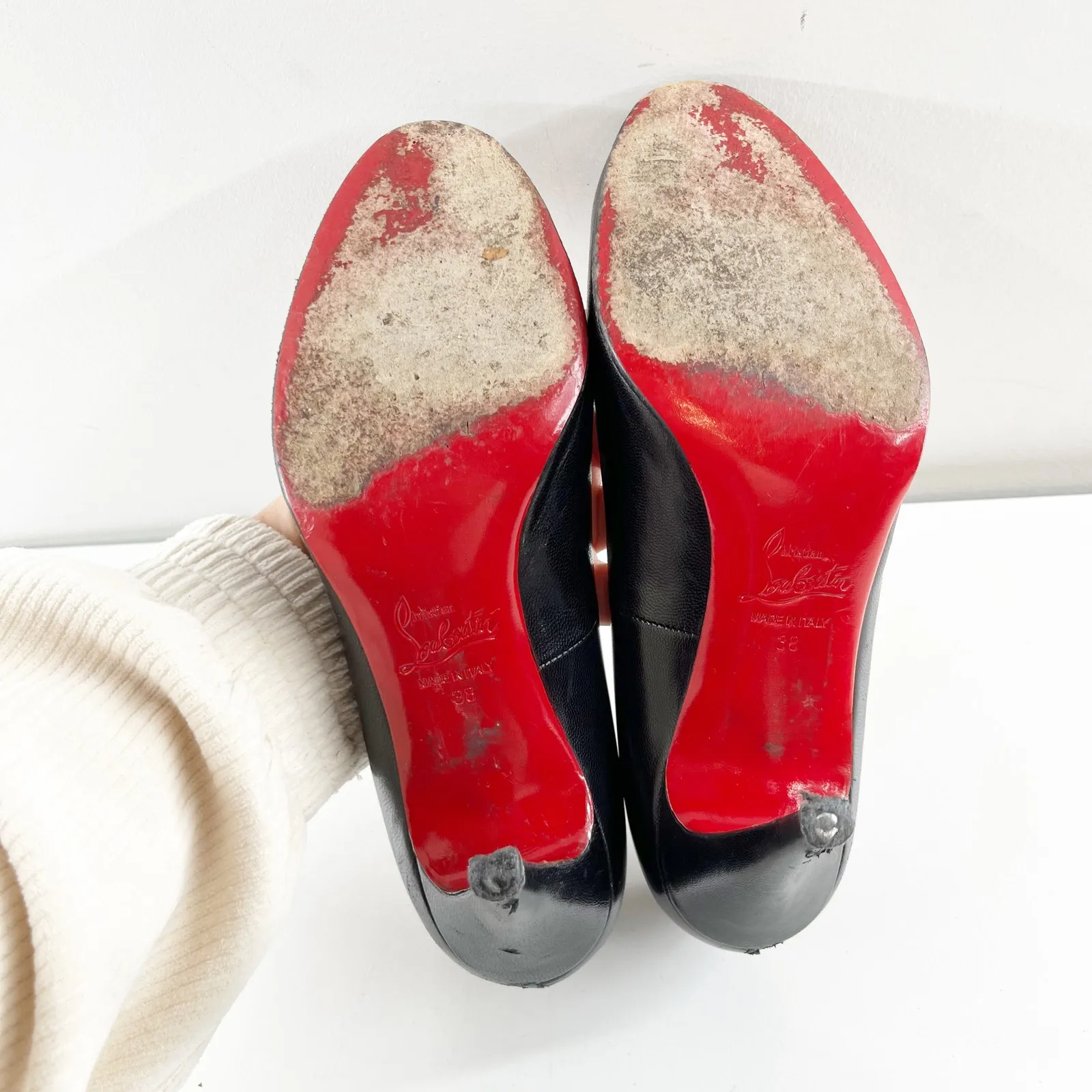 Christian Louboutin Ron Ron 85 Kid Leather Round Toe Stilettos Pump Black 38 - Image 7