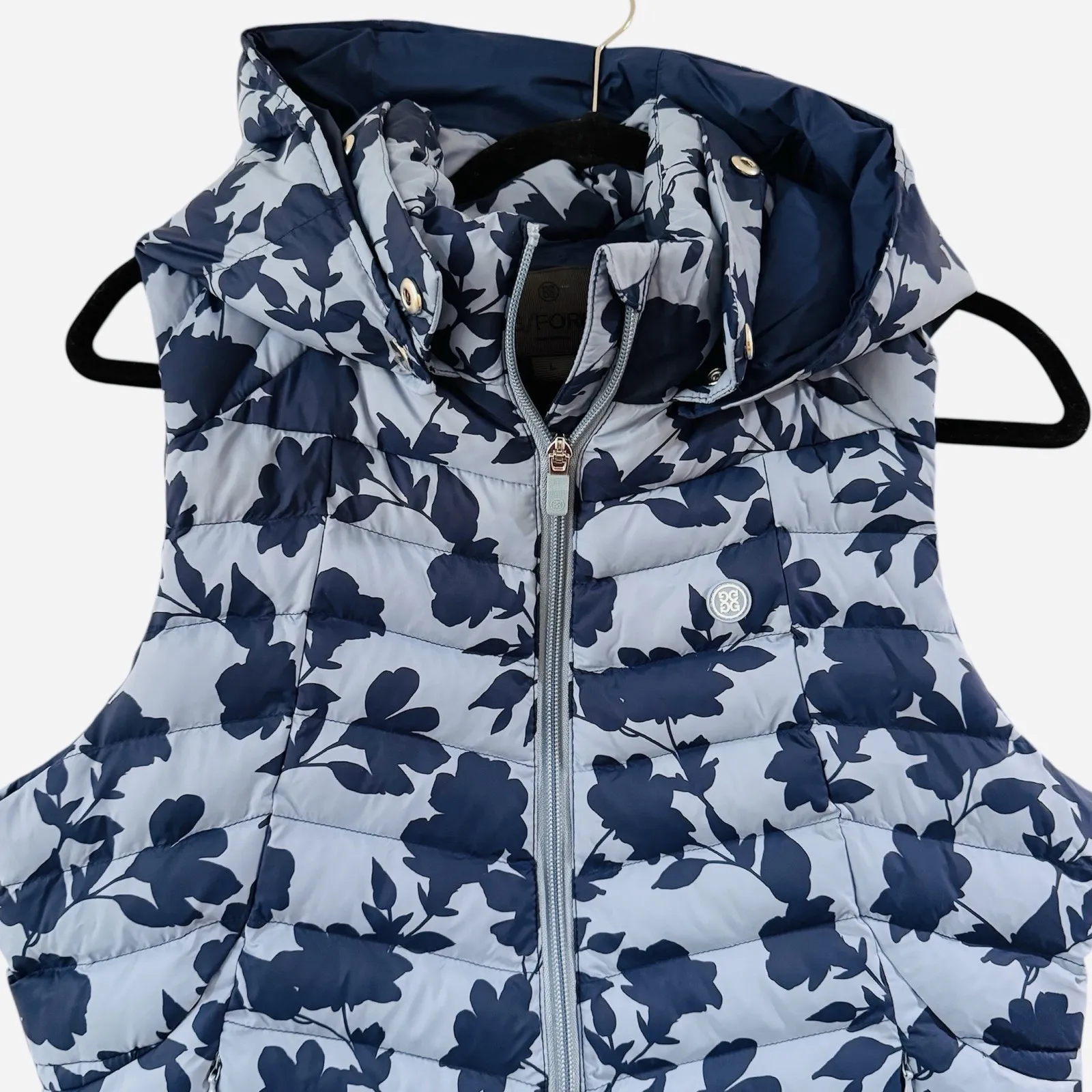 G FORE Tonal Floral Puffer Vest Womens L Fjord Blue Hood Golf G4LF23O42 New Size L - Image 2