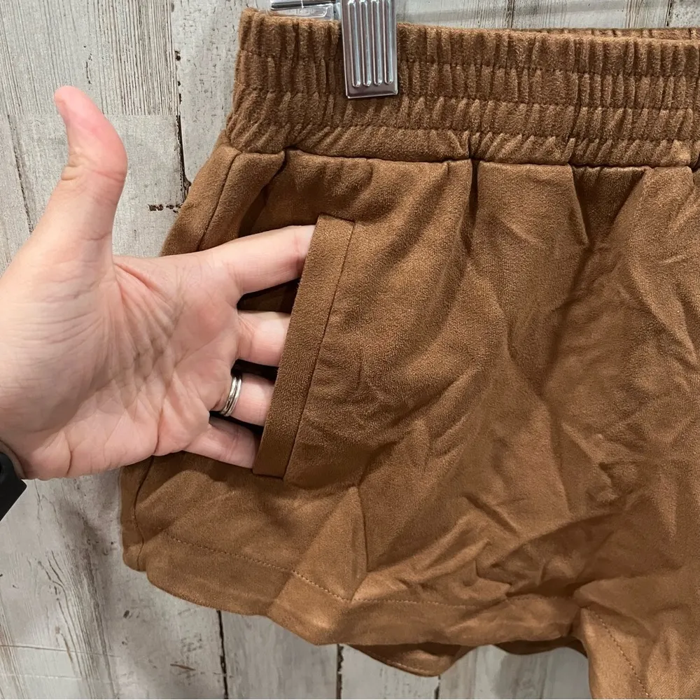Abercrombie & Fitch A&F Tan Brown Faux Suede Short Shorts Womens Size Small - Image 2