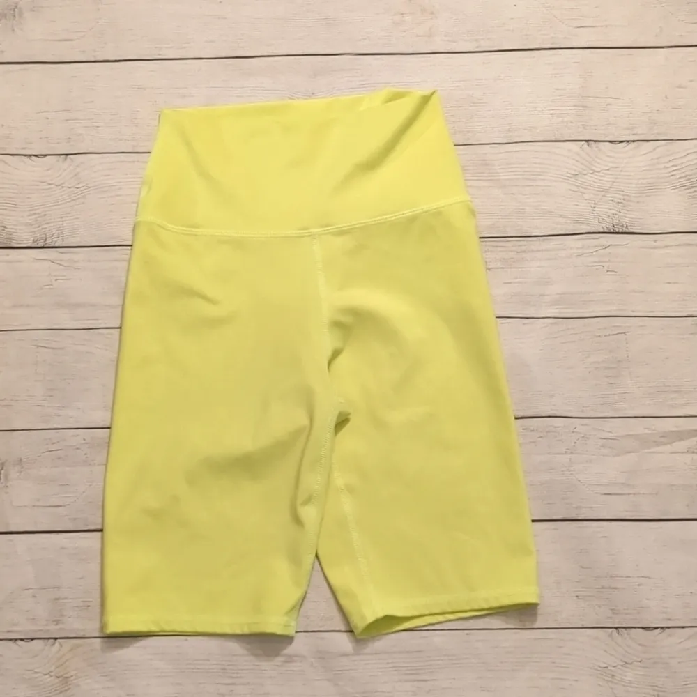 Alice + Olivia yellow bikers size small - Image 2