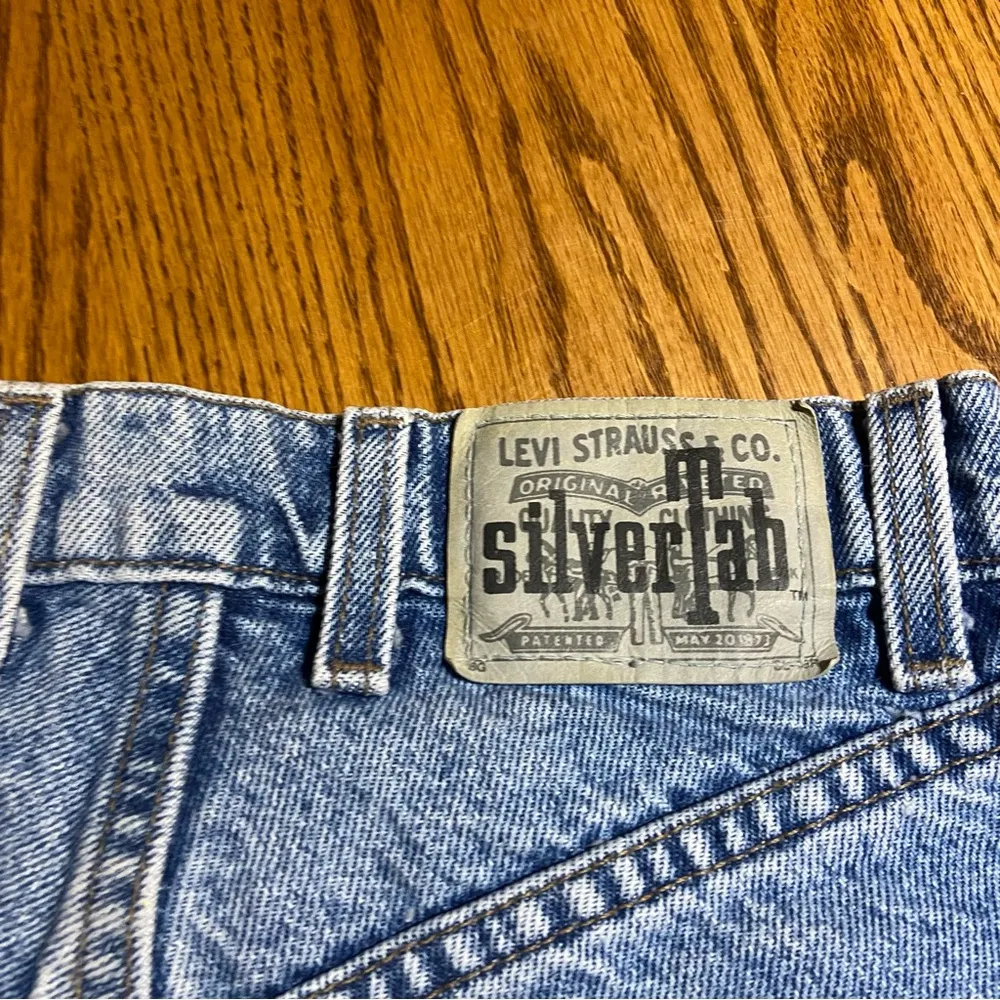 Levi Silver Tab Jean Shorts Size 28 100% Cotton - Image 5
