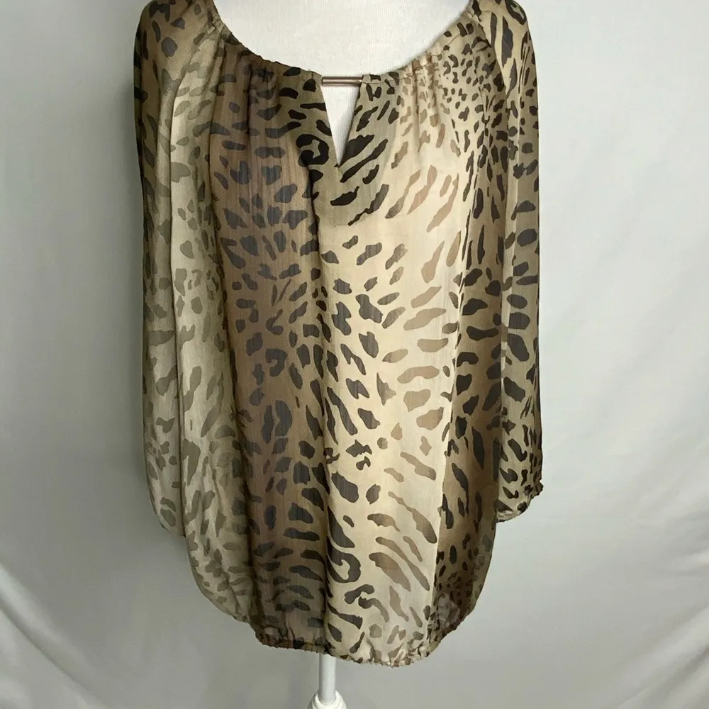 Zac & Rachel Goldish Tan & Black Sheer Animal Print Round Neck Flowy Top Large - Image 2