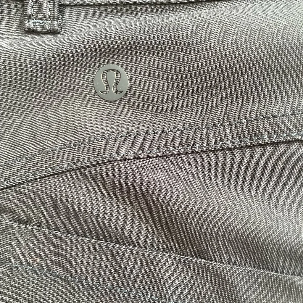 Lululemon City Sleek 5 Pocket 7/8 Pant-true navy NWOT size 4 - Image 6