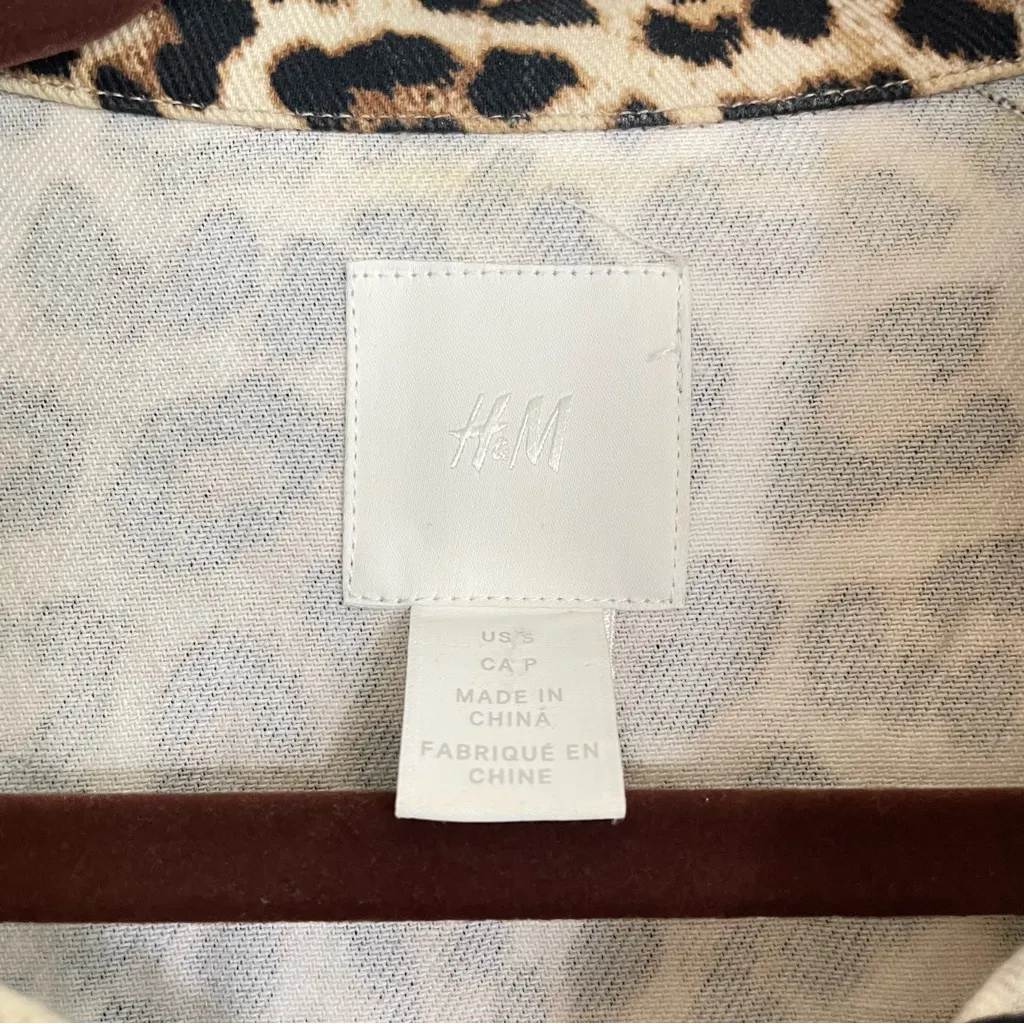 H&M Leopard Print Oversized Cotton Twill Shacket Size Small - Image 3