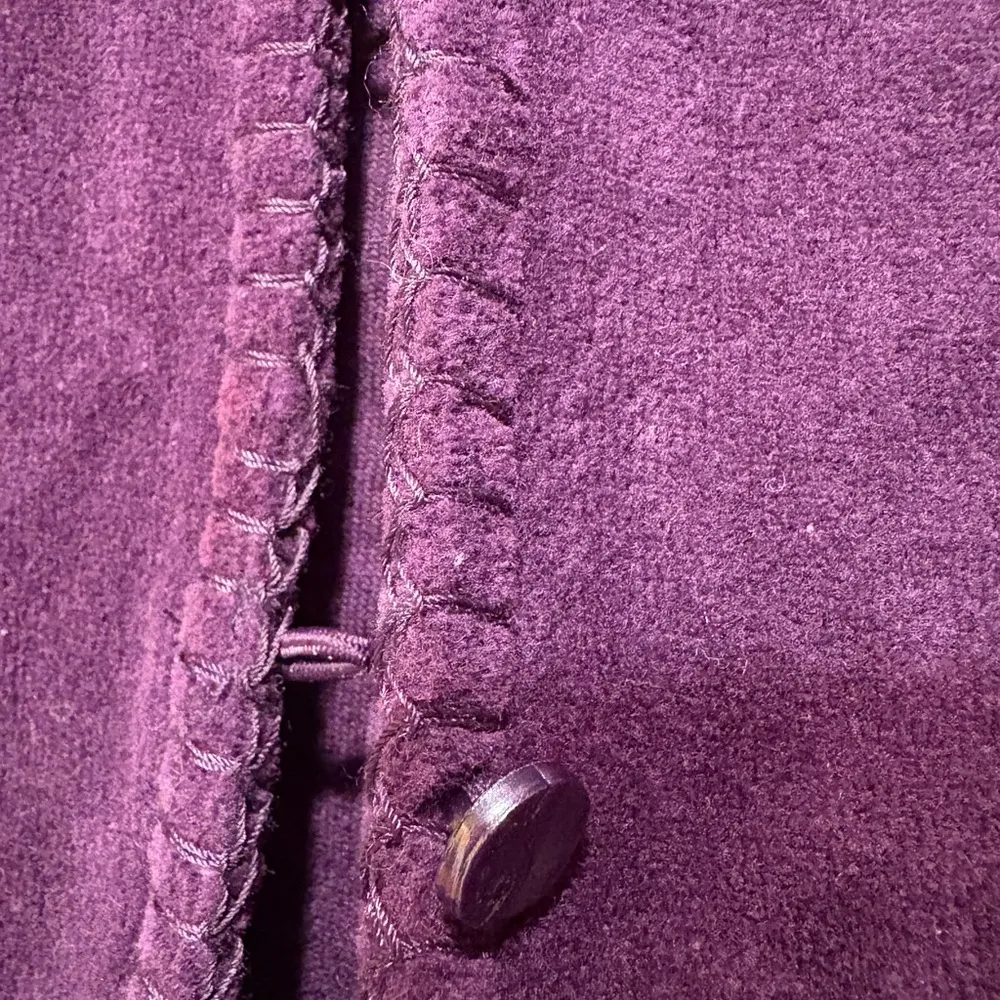 White Stag Women's Purple Velvet Embroidered Vest Smock Neck 90s - Image 4