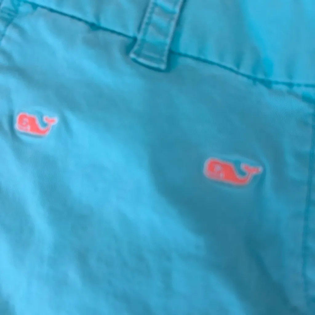 Vineyard Vines Women's Dayboat Shorts Aqua with Coral Embroidered Whales Size 4 - Image 8
