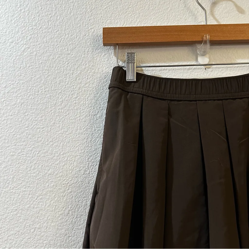 New Balance Made In USA Collection Pleated Midi Skirt in Rich Earth Size XS - Image 9