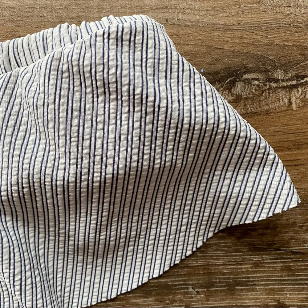 Xhilaration Pinstripe Ruffle Top Strapless Bikini Top Size Medium - Image 2