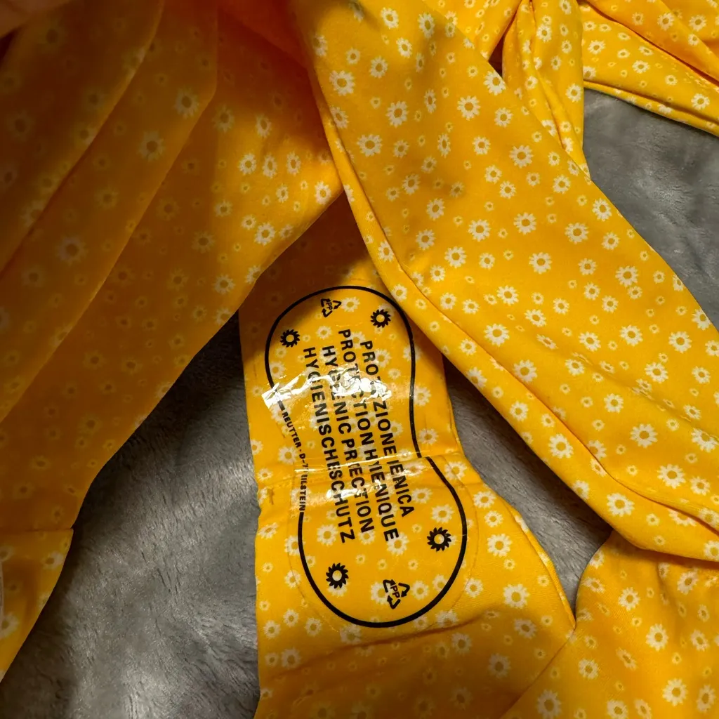 SHEIN Yellow Floral Bikini - Image 4