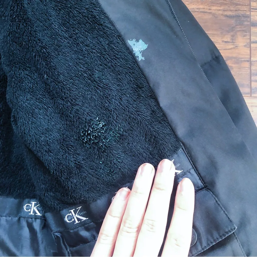 Calvin Klein • Goose Down Puffer Jacket coat black quilted faux fur trim hood - Image 6