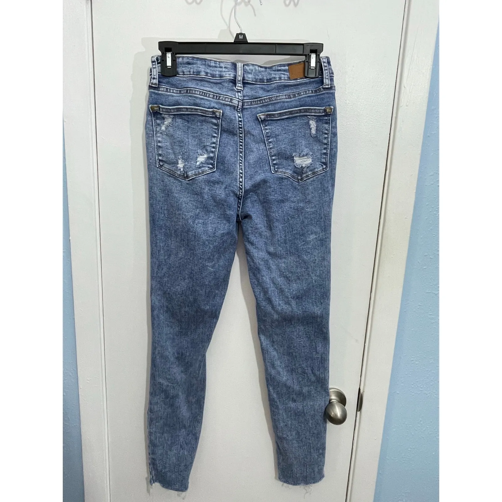 Judy Blue Jeans 5/27 High Rise Skinny Fit Acid Wash Distressed Raw Hem Festival - Image 5