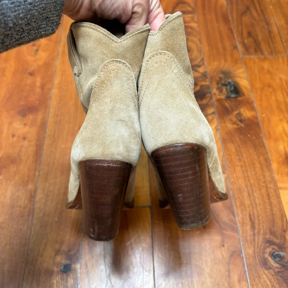 Frye Ilana Short Tan Suede Ankle Boots 6 - Image 5