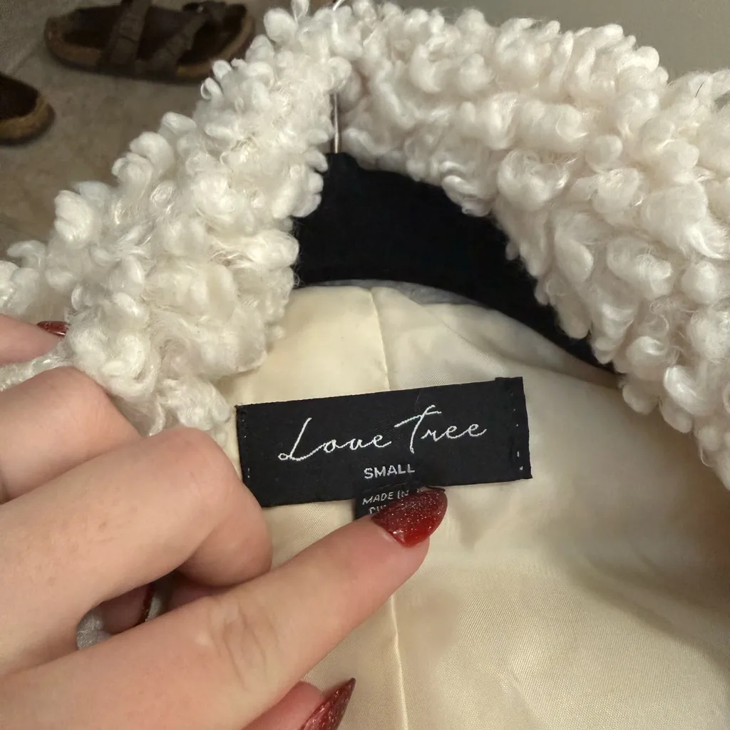 Love Tree White Sherpa Jacket - Image 3