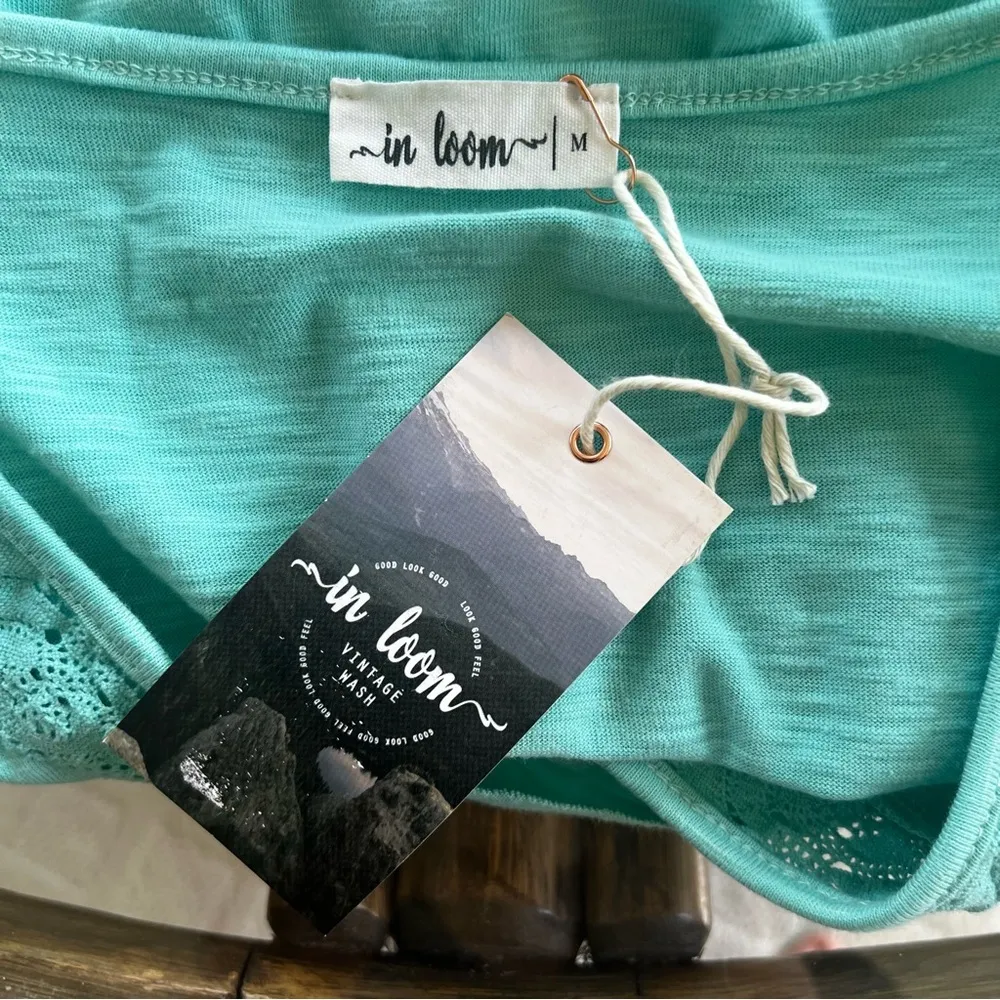 In Loom Turquiose NWT Lace Inset V-Neck Short Sleeve Relaxed Top M - Image 10
