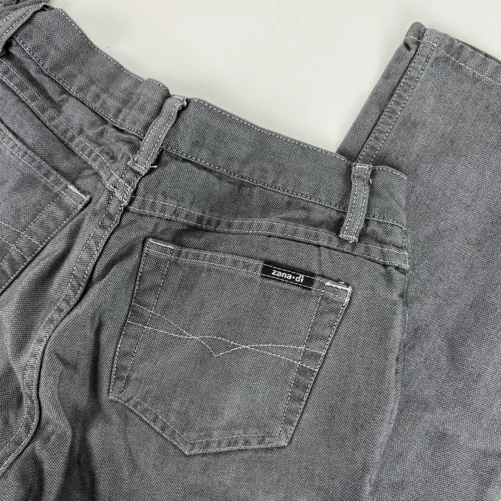 Y2K Zana Di Jeans – Faded Black/Grey - Image 8