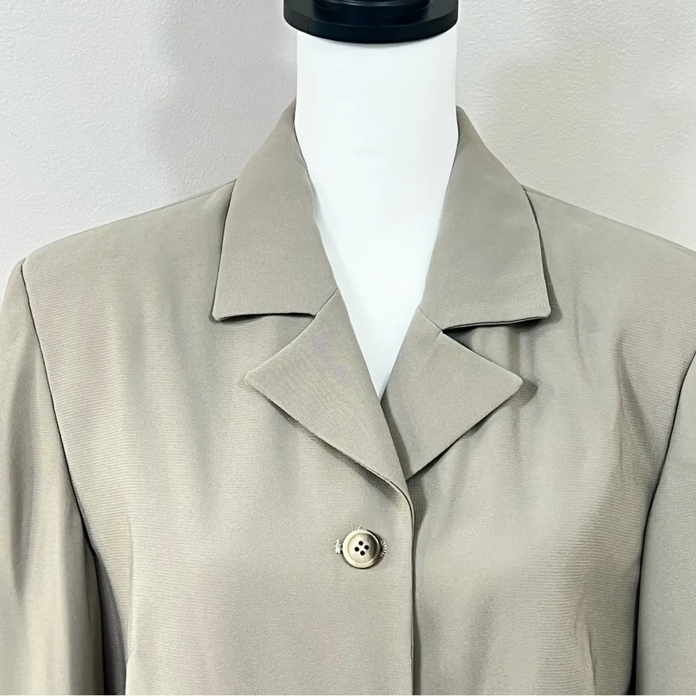 Preston & York Women's Button Blazer Size 12 Lined Career Business - Image 4