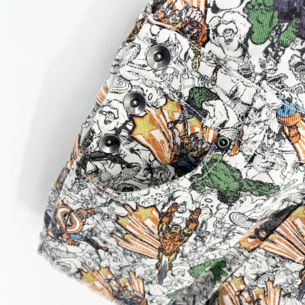 Her Universe Marvel Comic Shorts Overalls Size Small - Image 4