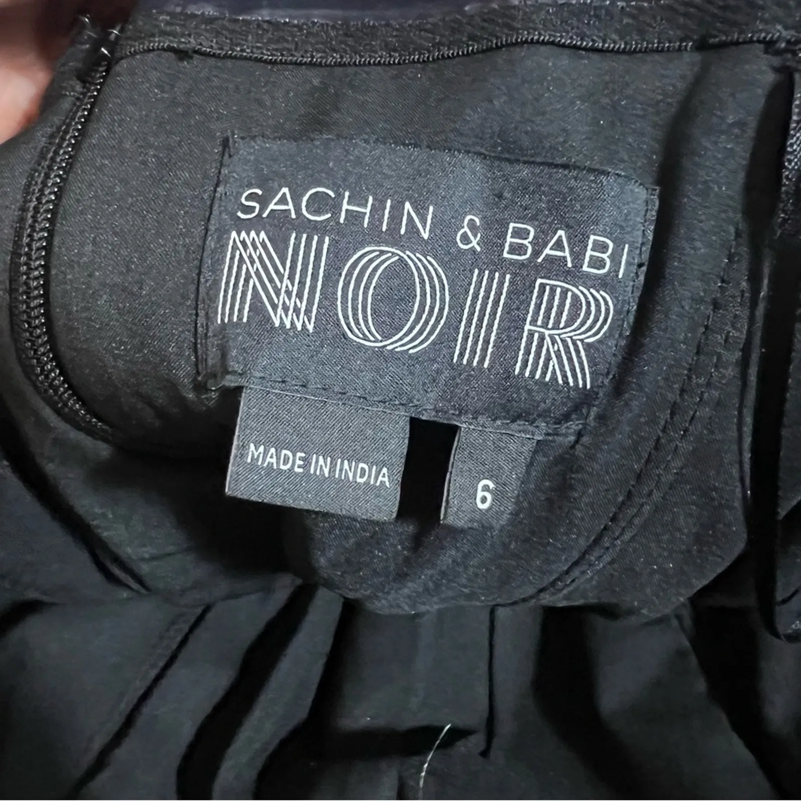 Sachin & Babi noir floral sequin eyelet strapless dress Sz 6 - Image 4