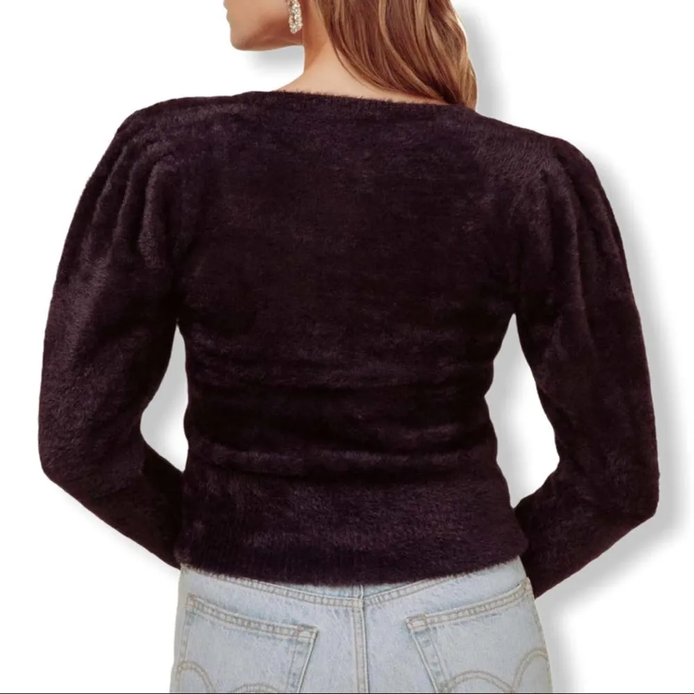 ASTR the label black fuzzy crop sweater XL new - Image 2