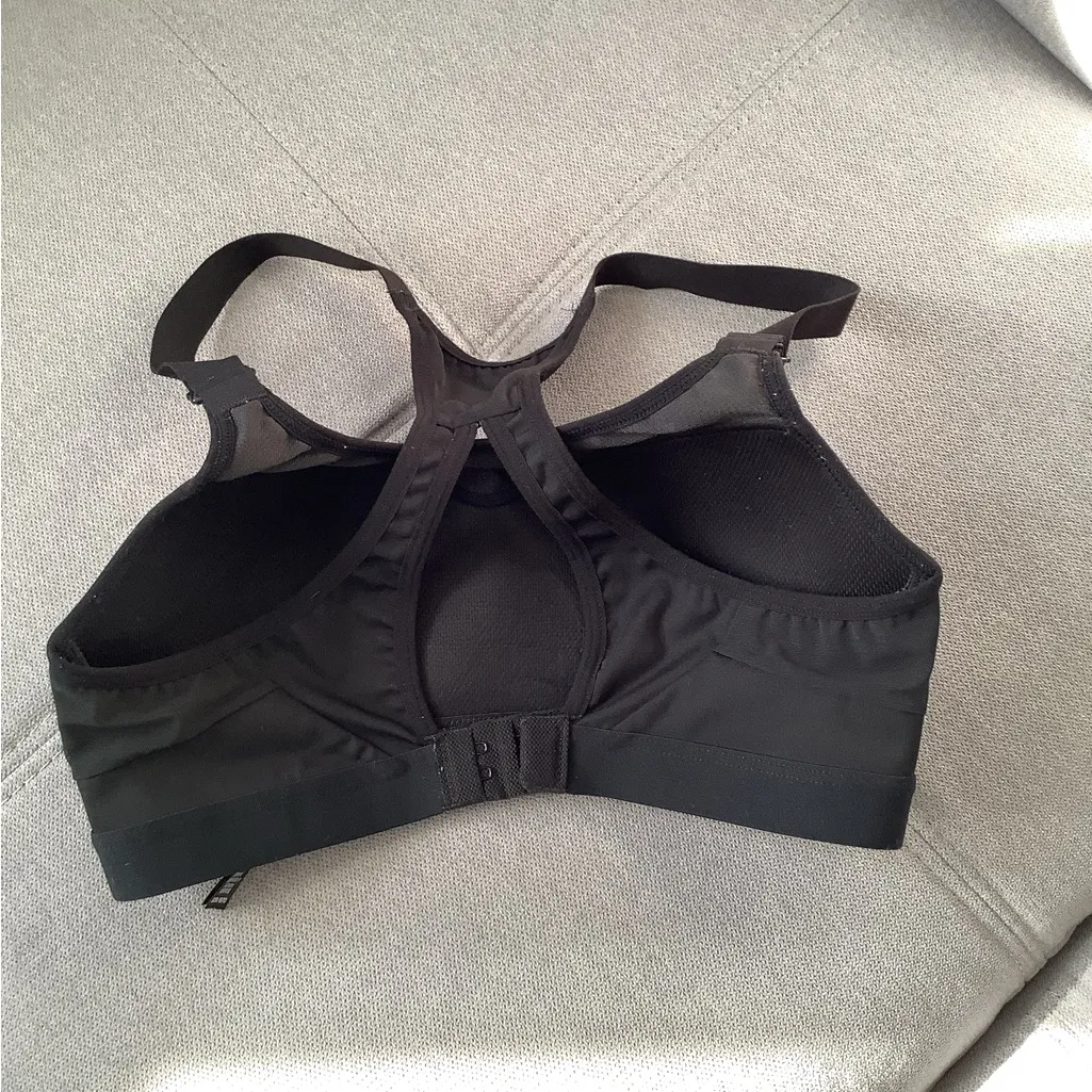 VS SPORT BRA 🖤 - Image 7