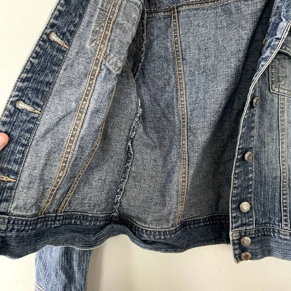 Old Navy denim jean jacket comfortable fall staple pockets cotton small autumn - Image 5