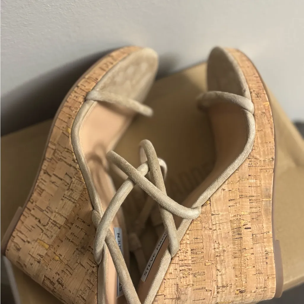 New STEVE MADDEN Women's Udell Strappy Tan Suede Platform Wedge Sandals sz 9 - Image 8