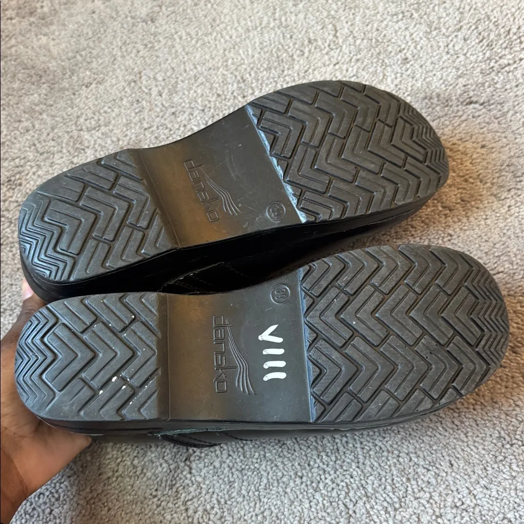Dansko Black Clogs SIZE 39 - Image 4