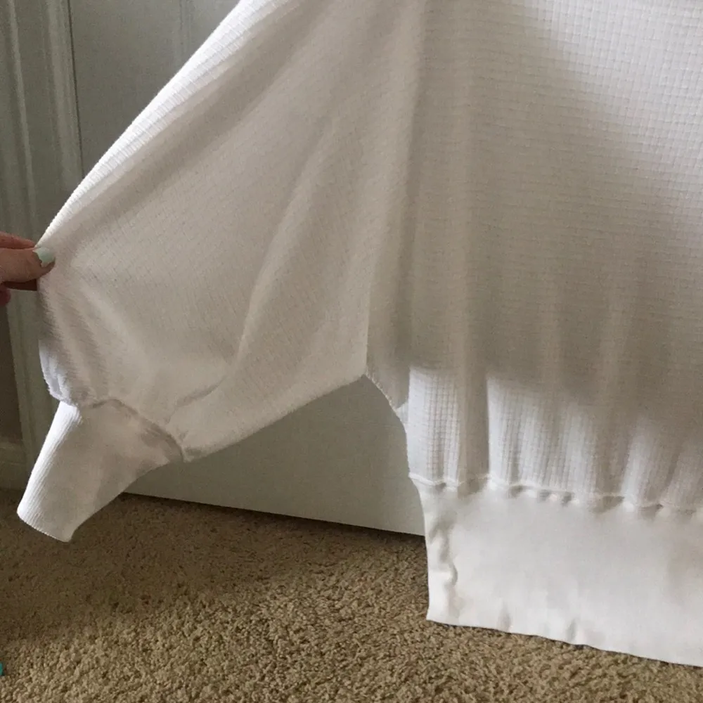 Free People white sweater top - Image 3