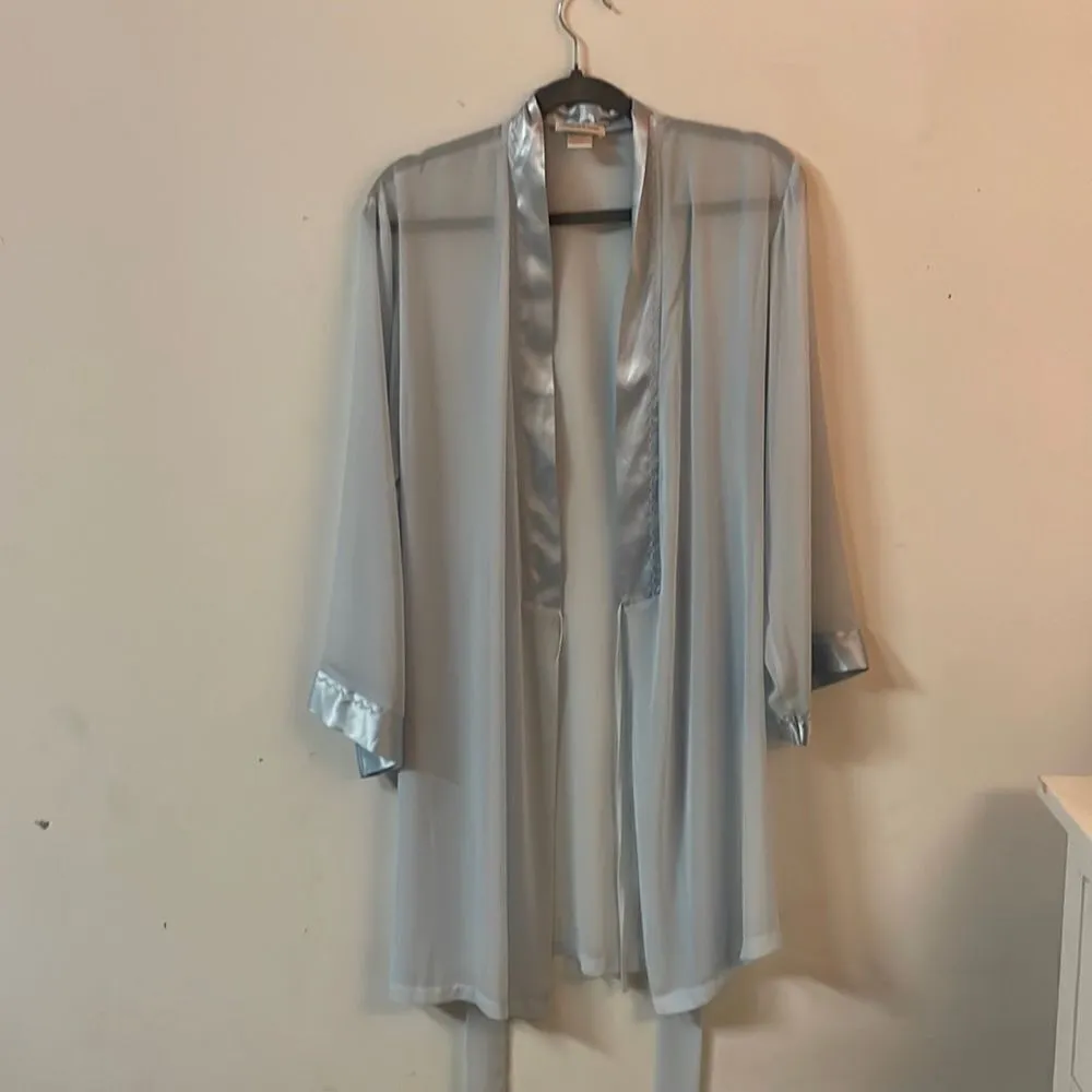 Vintage sheer satin baby blue robe large / extra large - Image 2
