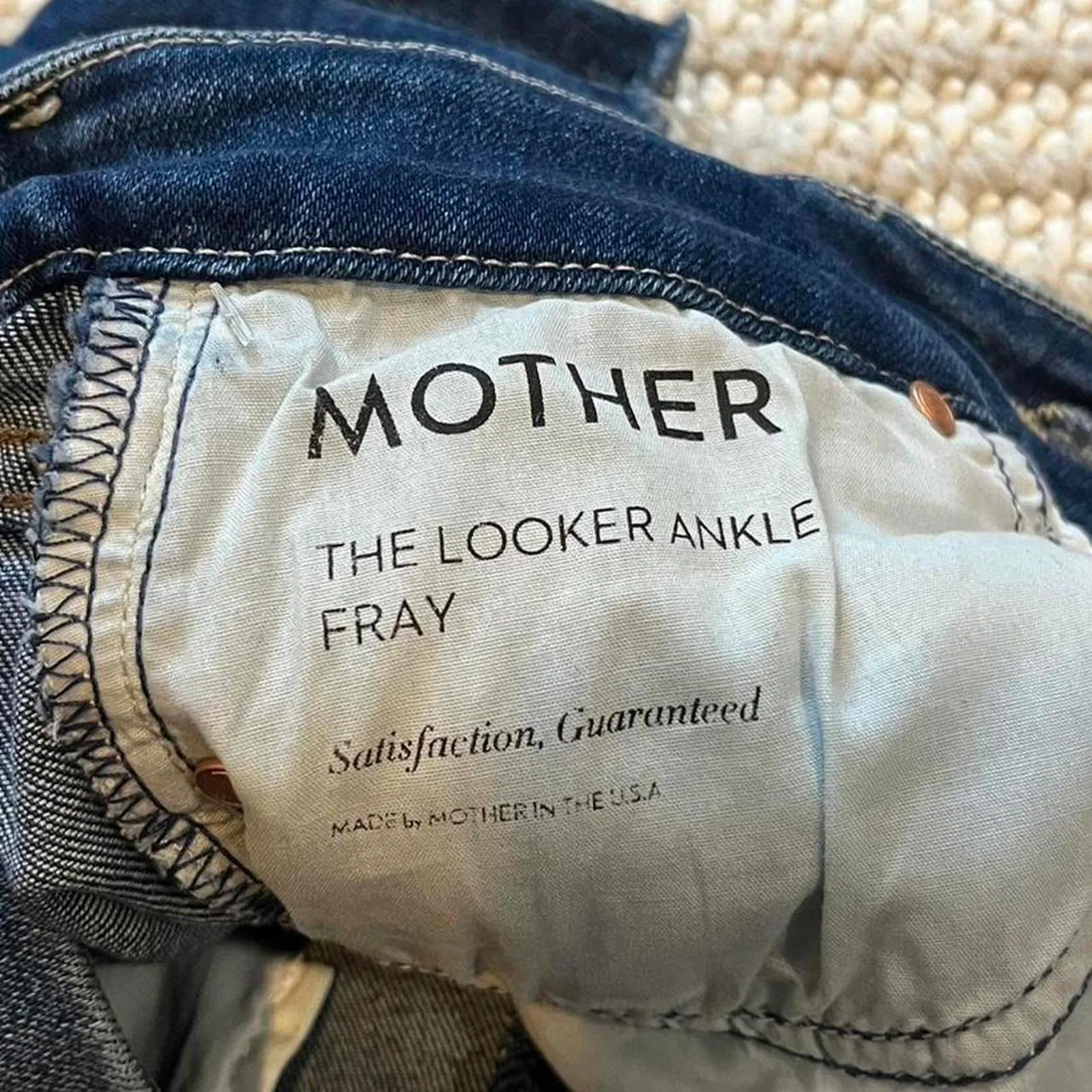 MOTHER The Looker Ankle Fray in Satisfaction Guaranteed Blue Size 27 - Image 5