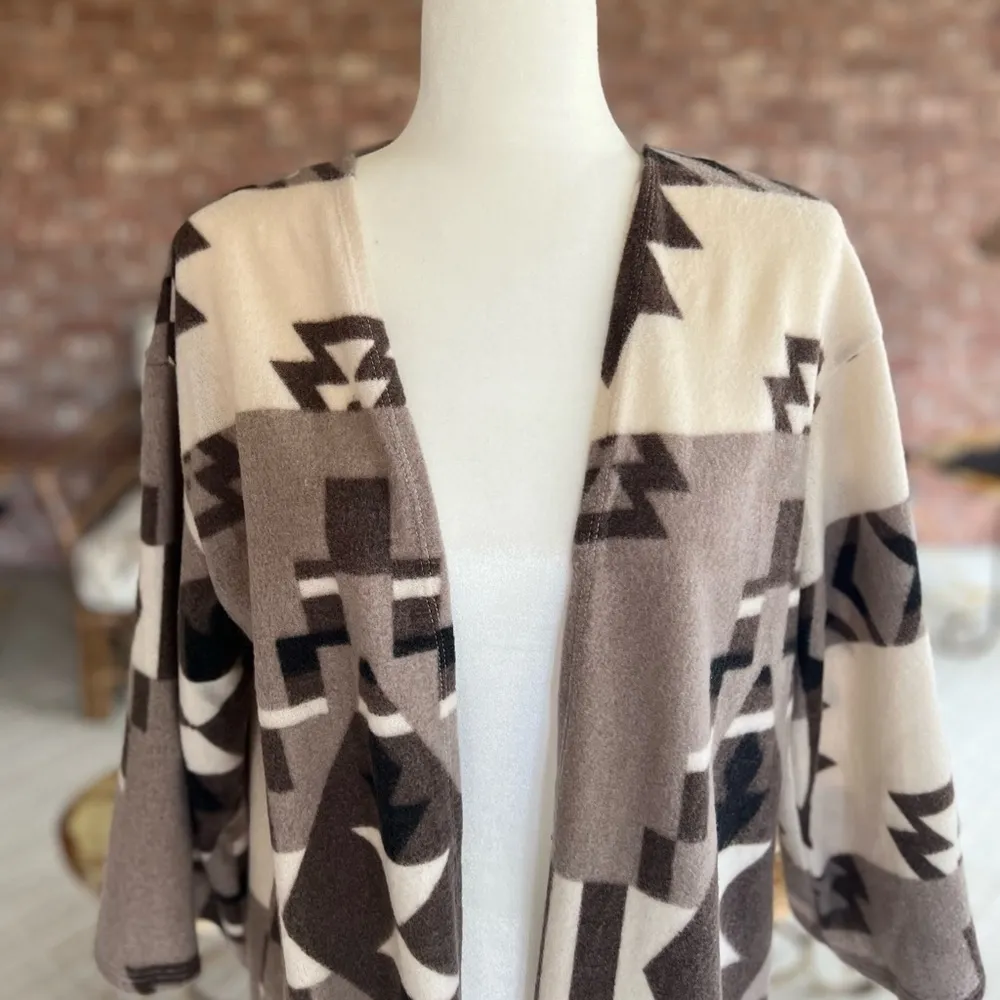 Sew In Love Aztec Cardigan Southwestern Open Front Print Tan Cream S Relaxed - Image 5
